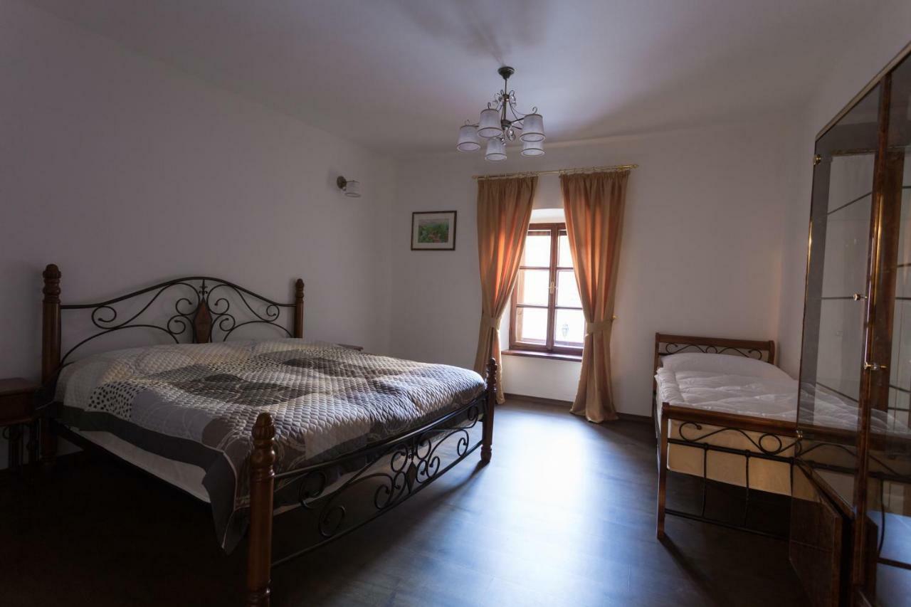 Apartman Pri Lyceu Banska Stiavnica Ngoại thất bức ảnh