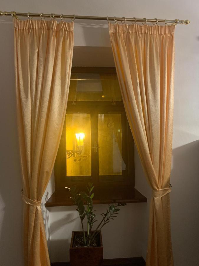 Apartman Pri Lyceu Banska Stiavnica Ngoại thất bức ảnh